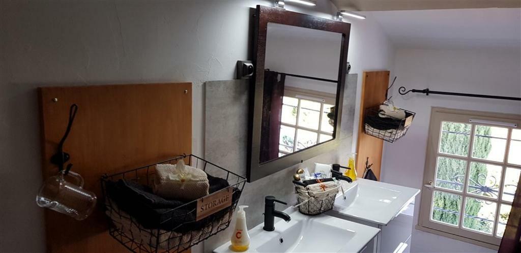 Villa T3 A 10' De Cassis - Piscine Privee Et Cuisine D'Ete Exterieure Carnoux-en-Provence 외부 사진